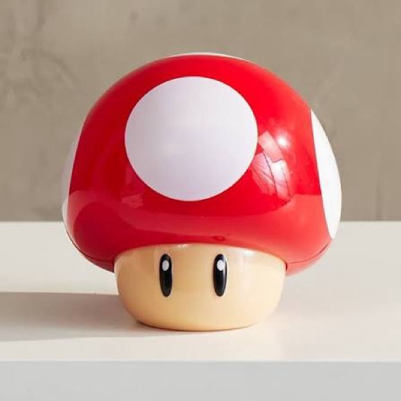 Nintendo Red and White Mushroom Lamp and sound - Picture 2 of 2